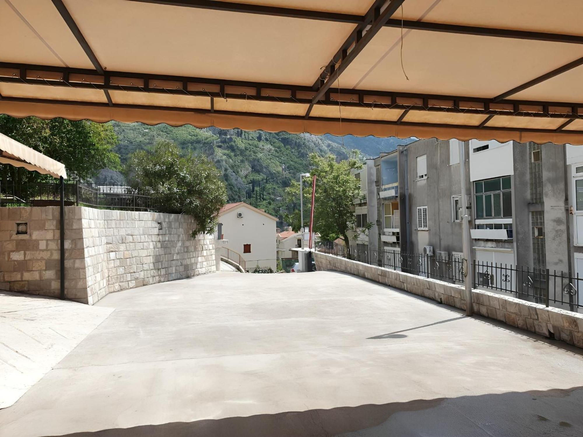 Apartments Time Kotor Extérieur photo